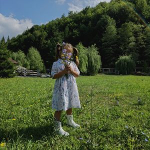 Alternative view of Rochie cu guler music